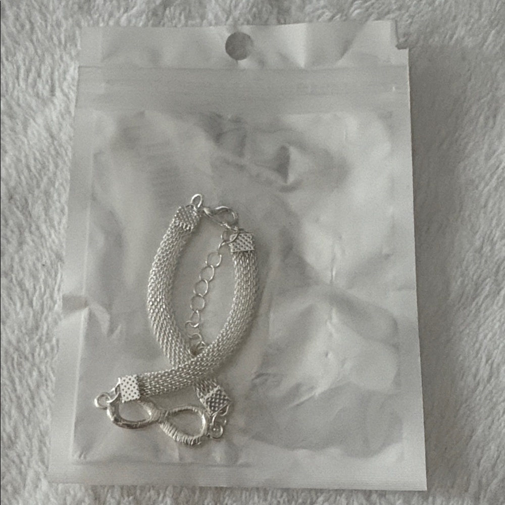 Chic Silver Mesh Bracelet